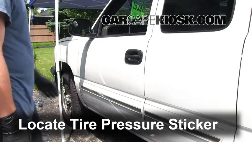 2004 Chevrolet Silverado 1500 LS 5.3L V8 FlexFuel Extended Cab Pickup (4 Door) Tires & Wheels Check Tire Pressure